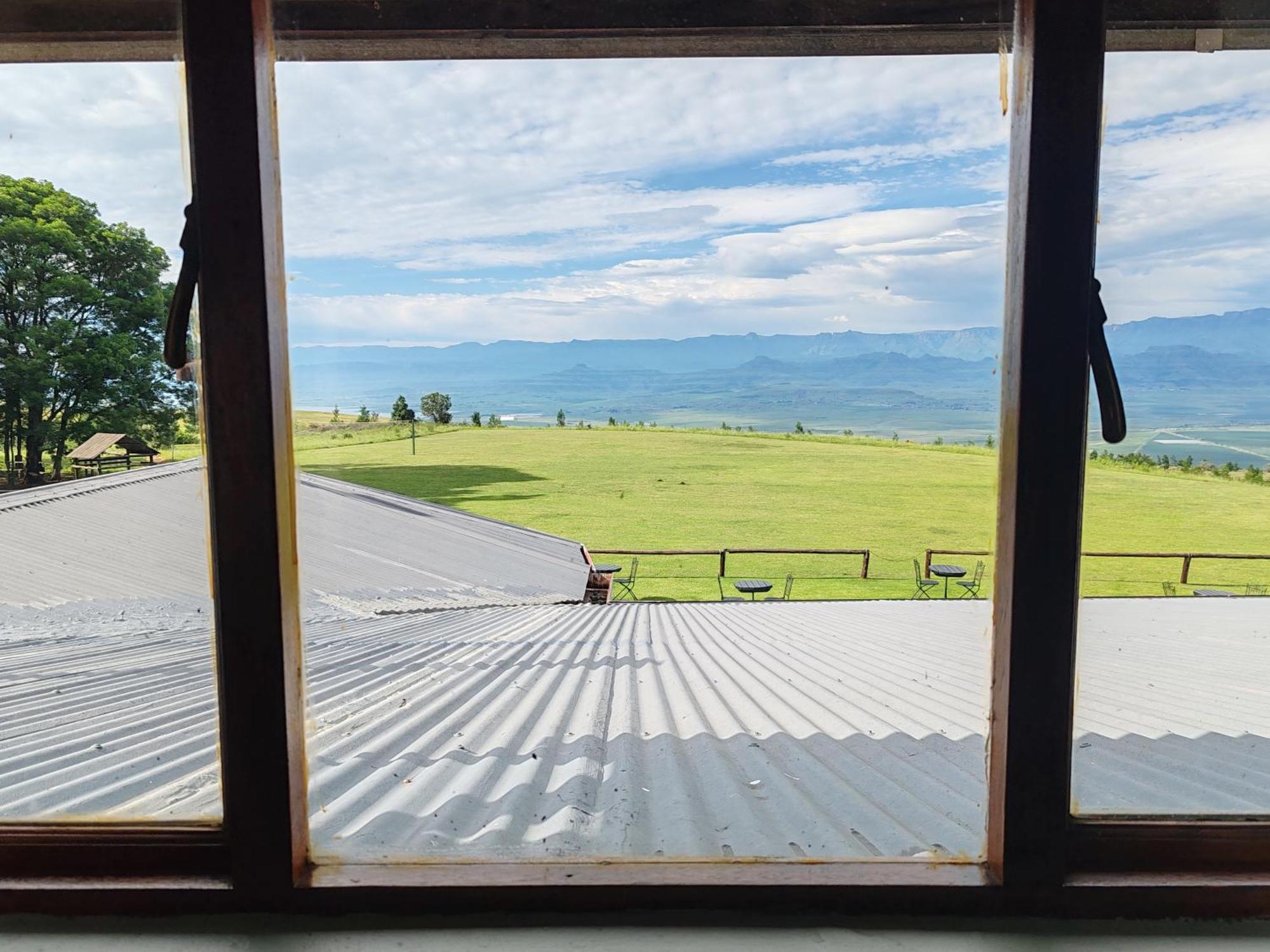 Гостевой дом Drakensberg Mountain Retreat Бергвилль Экстерьер фото