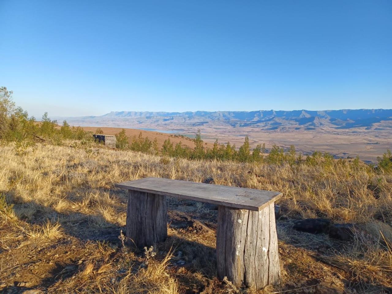 Гостевой дом Drakensberg Mountain Retreat Бергвилль Экстерьер фото