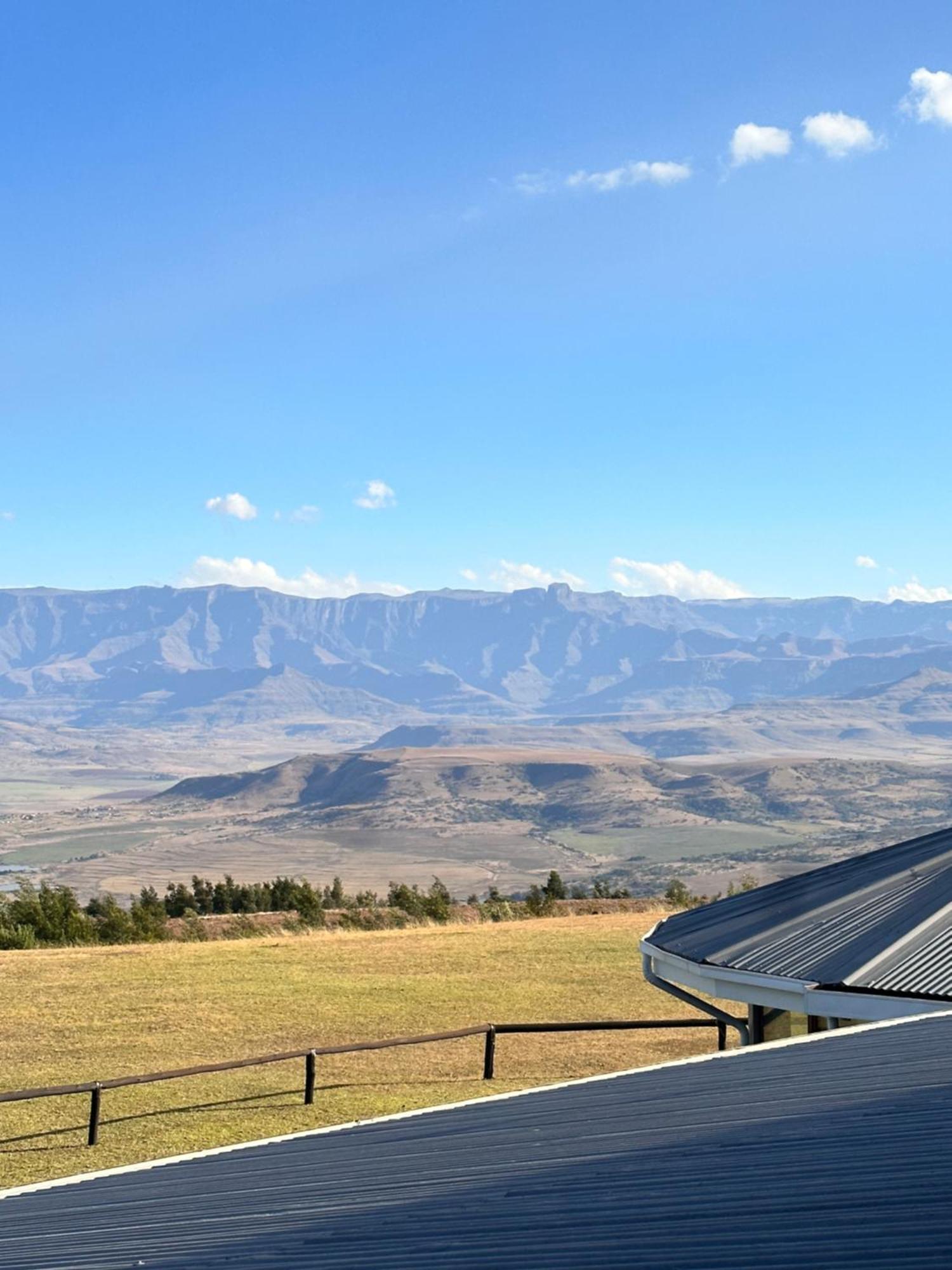 Гостевой дом Drakensberg Mountain Retreat Бергвилль Экстерьер фото